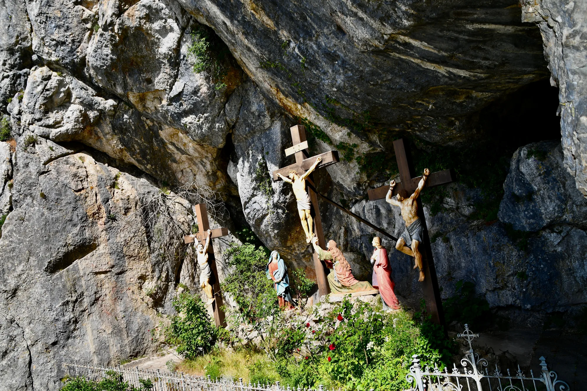 The calvary of the three crosses on the path to the cave of the Sainte-Baume